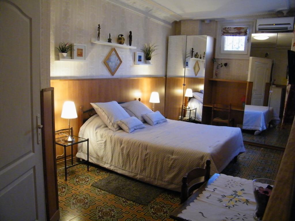 Chambres D'Hotes La Maison Sur Le Port Mèze Quarto foto